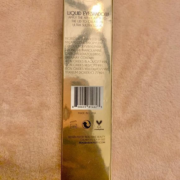 Highlighter and Liquid Eyeshadow - Picture 11 of 12